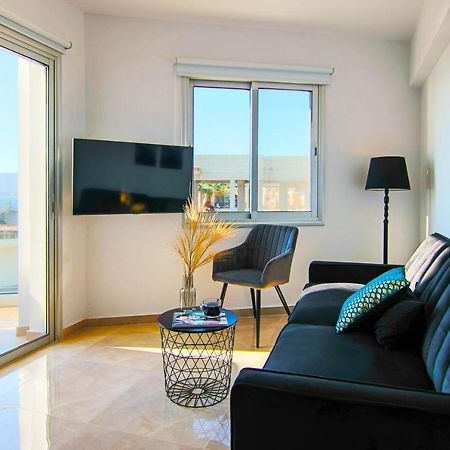Phaedrus Living Seaside Residence Lighthouse 70 Пафос Екстериор снимка